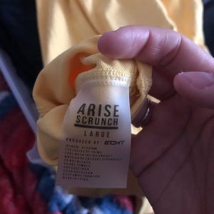 Arise Scrunch Leggings